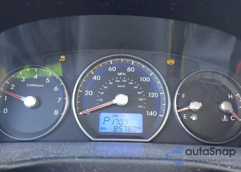 2011 Hyundai Santa Fe Gls z USA, uszkodzony, nr VIN 5XYZG3AB2BG071329